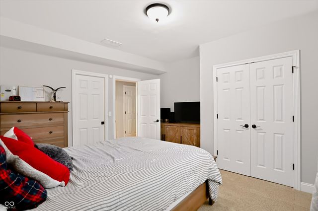 1812 Golden Field Drive, Greenwood, IN 46143