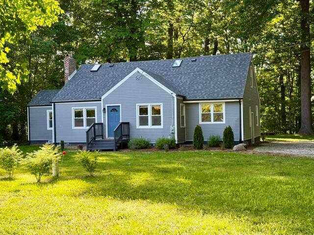 16002 Lakeside Road, Union Pier, MI 49129