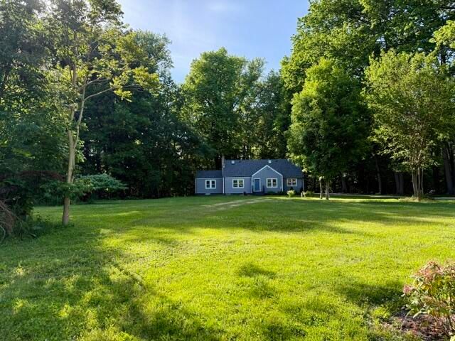 16002 Lakeside Road, Union Pier, MI 49129