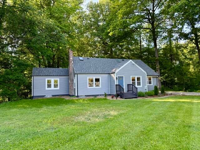 16002 Lakeside Road, Union Pier, MI 49129