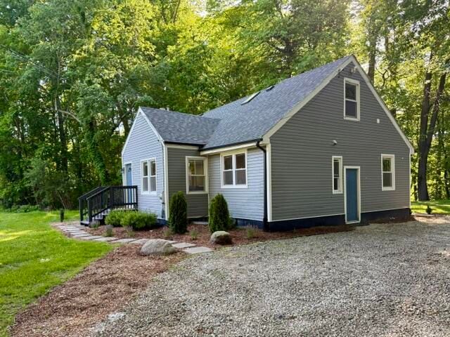 16002 Lakeside Road, Union Pier, MI 49129