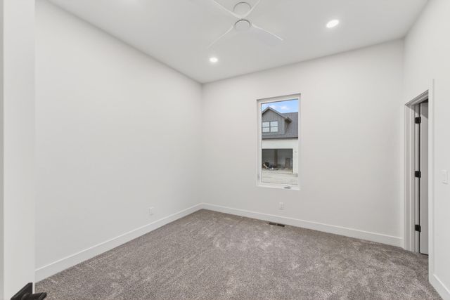 1861 E Skyline Avenue, Ozark, MO 65721