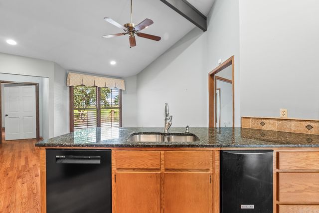 1902 E Schafer Road, Lonoke, AR 72086