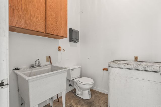 1902 E Schafer Road, Lonoke, AR 72086