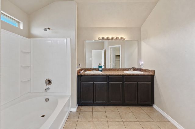 4225 Tollcross Lane, Fort Worth, TX 76123