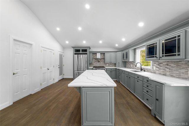 257 Southlawn Avenue, Central Islip, NY 11722