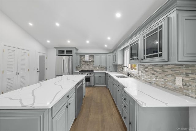 257 Southlawn Avenue, Central Islip, NY 11722