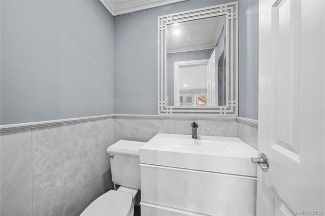 257 Southlawn Avenue, Central Islip, NY 11722