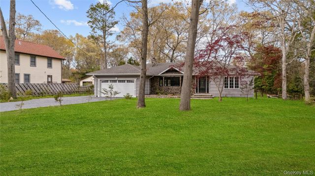 257 Southlawn Avenue, Central Islip, NY 11722