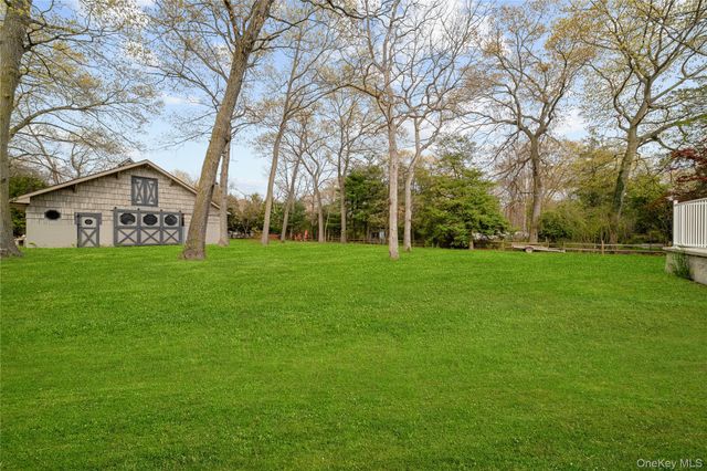 257 Southlawn Avenue, Central Islip, NY 11722