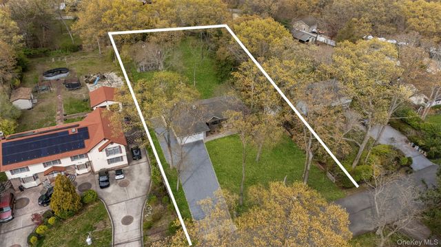 257 Southlawn Avenue, Central Islip, NY 11722