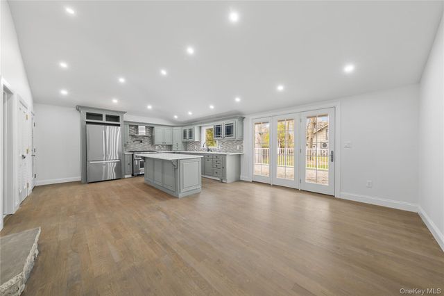 257 Southlawn Avenue, Central Islip, NY 11722