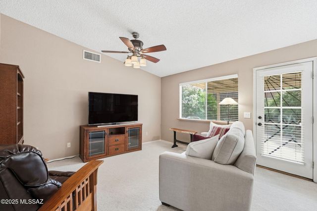 10240 E Juniper Basin Lane, Tucson, AZ 85748