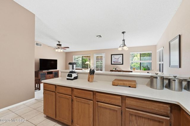 10240 E Juniper Basin Lane, Tucson, AZ 85748