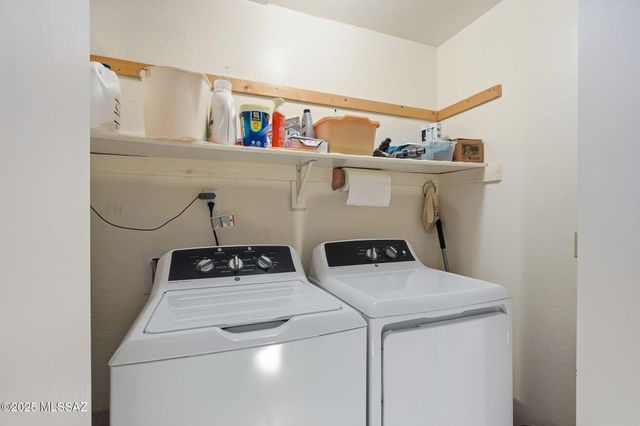 10240 E Juniper Basin Lane, Tucson, AZ 85748