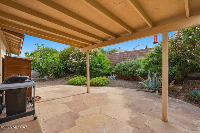 10240 E Juniper Basin Lane, Tucson, AZ 85748