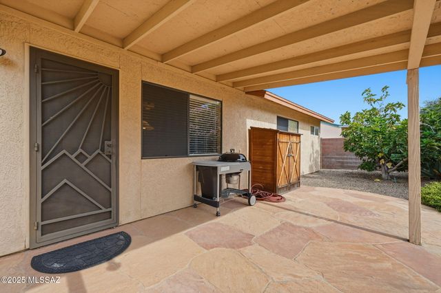 10240 E Juniper Basin Lane, Tucson, AZ 85748