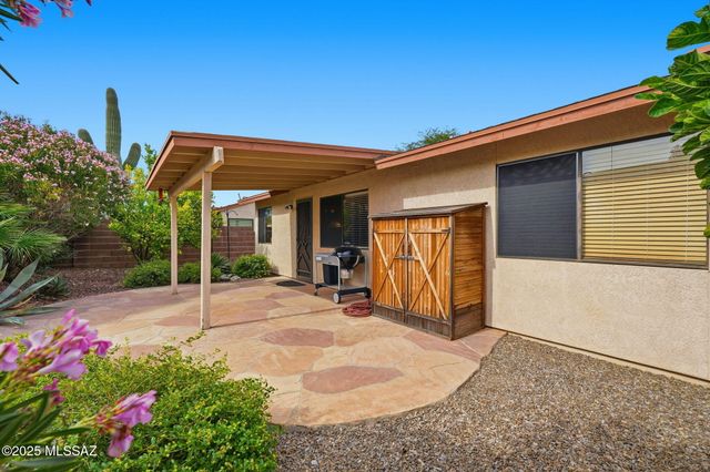 10240 E Juniper Basin Lane, Tucson, AZ 85748