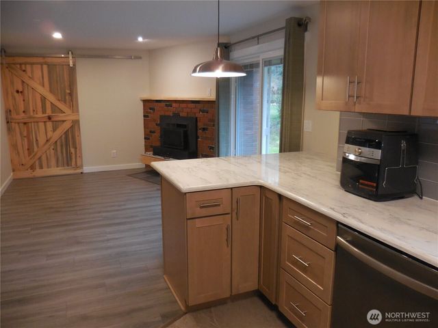 650 SW Dogwood Road, Port Orchard, WA 98367