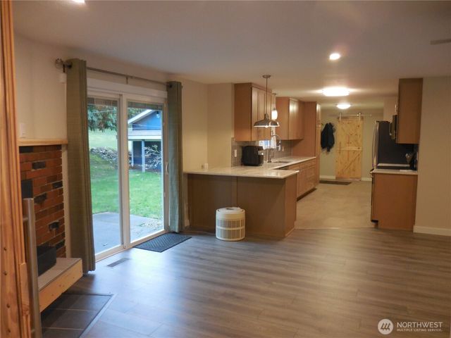 650 SW Dogwood Road, Port Orchard, WA 98367