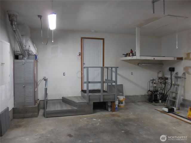 650 SW Dogwood Road, Port Orchard, WA 98367