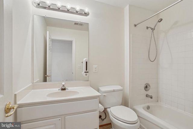 6064 DUNNBROOK TER, Haymarket, VA 20169