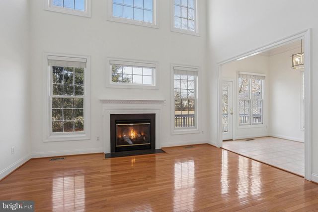 6064 DUNNBROOK TER, Haymarket, VA 20169