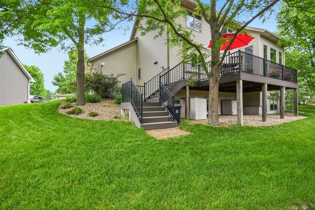 1066 Cripple Creek Pass, Lino Lakes, MN 55038