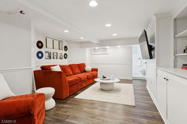 517 Clark St, Westfield Town, NJ 07090