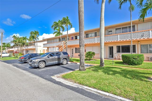925 SW 11th Avenue Unit j17, Hallandale Beach, FL 33009