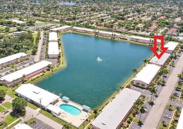 925 SW 11th Avenue Unit j17, Hallandale Beach, FL 33009