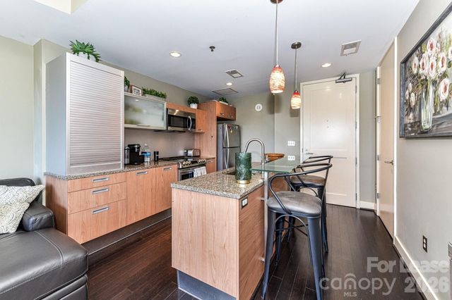 1133 Metropolitan Avenue 613, Charlotte, NC 28204