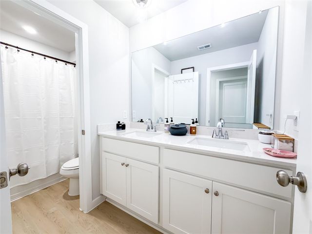 130 Alset Drive, Magnolia, TX 77354