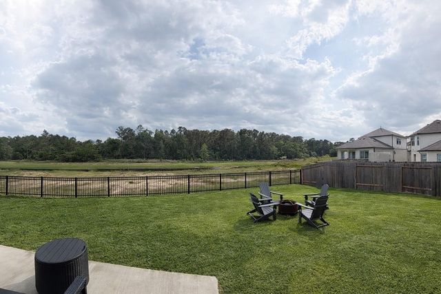 130 Alset Drive, Magnolia, TX 77354