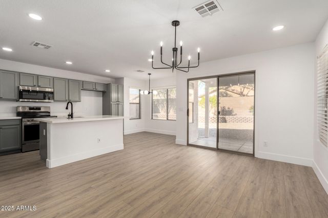 982 E MOHAVE Lane, Apache Junction, AZ 85119