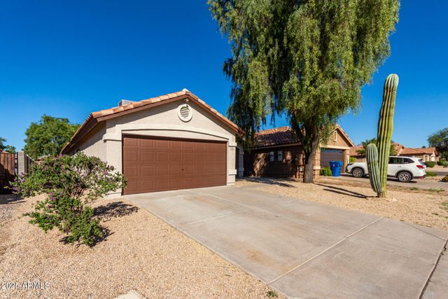 982 E MOHAVE Lane, Apache Junction, AZ 85119