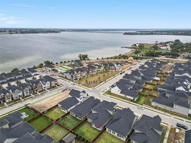 2210 Balboa Drive, Rowlett, TX 75088