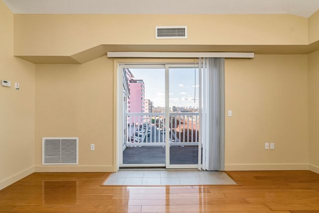 360 Revere Beach Blvd 408, Revere, MA 02151
