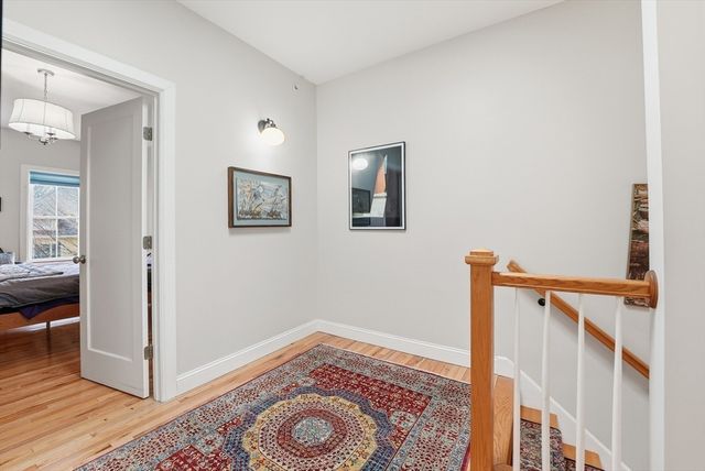 32 N Prospect St 5, Amherst, MA 01002