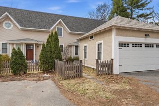 32 N Prospect St 5, Amherst, MA 01002