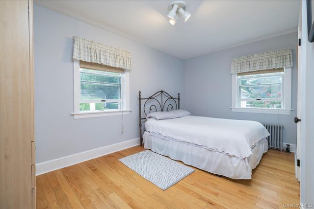146 Beverly Avenue, Floral Park, NY 11001