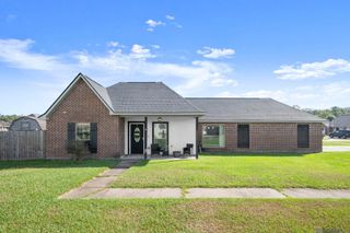 34276 Hawks Cove, Denham Springs, LA 70706