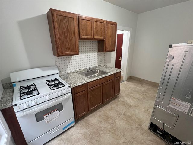 1314 Stratford Avenue, Bronx, NY 10472