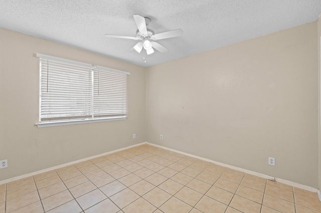 708 N Cooper Street, Arlington, TX 76011