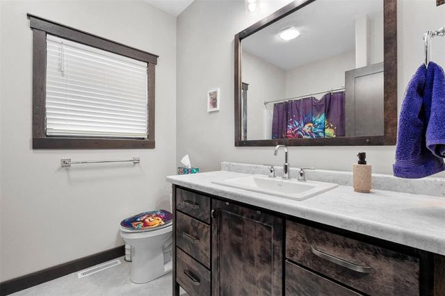 1853 Tucker Trail, Eau Claire, WI 54703