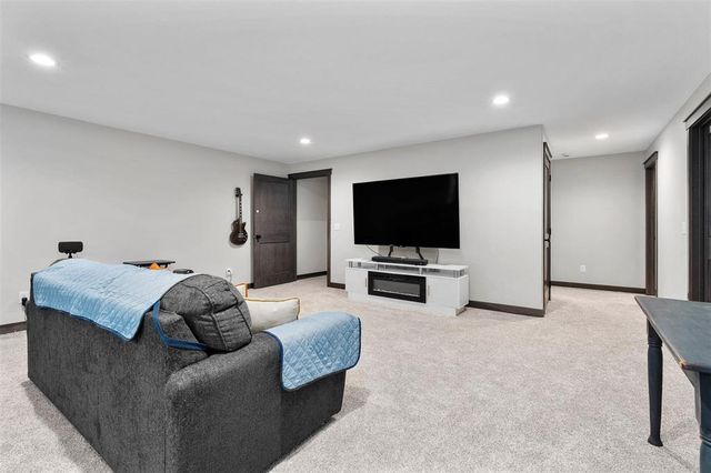 1853 Tucker Trail, Eau Claire, WI 54703