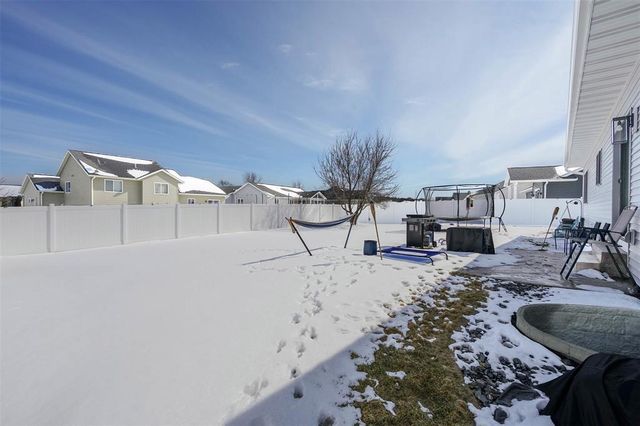 1853 Tucker Trail, Eau Claire, WI 54703