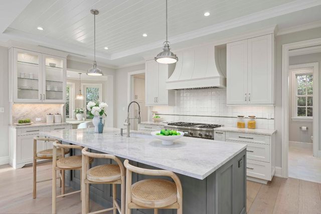 433 Antigua Lane, Palm Beach, FL 33480