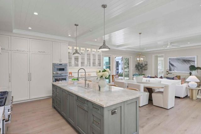 433 Antigua Lane, Palm Beach, FL 33480