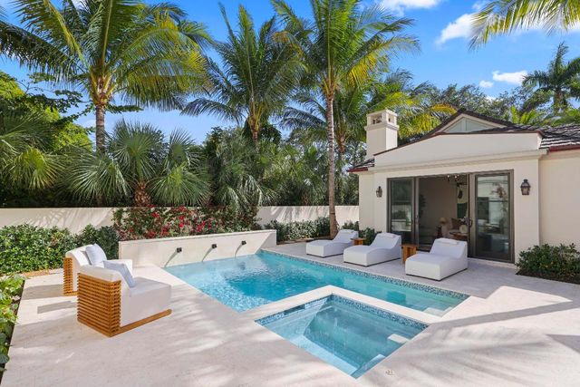 433 Antigua Lane, Palm Beach, FL 33480